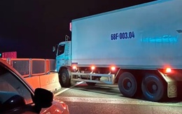 Tai nạn trên tuyến cao tốc Vĩnh Hảo - Phan Thiết gây kẹt xe kéo dài Tai nạn trên tuyến cao tốc Vĩnh Hảo - Phan Thiết gây kẹt xe kéo dài