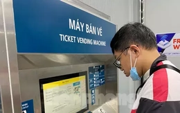 Mua vé tự động đi metro TPHCM bị trả lại tiền liên tục, người dân cần lưu ý gì?