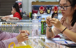 Giá vàng hôm nay, 11-7: Chưa dừng đà tăng