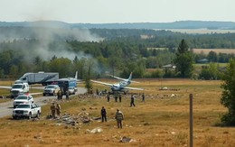 Canada: Hai máy bay lao thẳng vào nhau giữa không trung, nhân chứng bàng hoàng