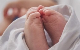 Bộ Y tế đề xuất hỗ trợ tiền mặt, hiện vật với gia đình sinh hai con gái