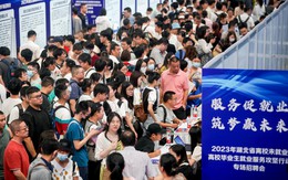 Sinh viên đổ xô đi học cao học vì không tìm được việc, có bằng thạc sĩ mới được xem xét tuyển dụng: “Lạm phát” bằng cấp tại Trung Quốc khiến bằng cử nhân thời nay chỉ ngang với học nghề Sinh viên đổ xô đi học cao học vì không tìm được việc, có bằng thạc sĩ mới được xem xét tuyển dụng: “Lạm phát” bằng cấp tại Trung Quốc khiến bằng cử nhân thời nay chỉ ngang với học nghề