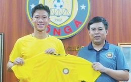 Quế Ngọc Hải và hành trình chuyển nhượng xôn xao V.League: Tuổi 32 vẫn nhận lót tay “khủng” cỡ nào? Quế Ngọc Hải và hành trình chuyển nhượng xôn xao V.League: Tuổi 32 vẫn nhận lót tay “khủng” cỡ nào?