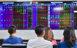 VN-Index cách mốc 1.500 chưa tới 7 điểm: Kẻ cười, người khóc