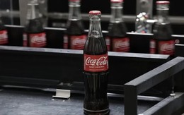 Coca-Cola cam kết dùng đường mía để "nước Mỹ khỏe mạnh trở lại" Coca-Cola cam kết dùng đường mía để "nước Mỹ khỏe mạnh trở lại"