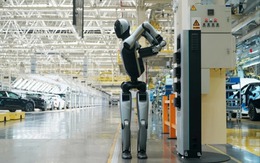 Kỳ tích mới của Trung Quốc: Robot hình người đầu tiên trên thế giới tự thay pin trong 3 phút, hoạt động 24/24 không cần can thiệp, phim viễn tưởng sắp thành sự thật? Kỳ tích mới của Trung Quốc: Robot hình người đầu tiên trên thế giới tự thay pin trong 3 phút, hoạt động 24/24 không cần can thiệp, phim viễn tưởng sắp thành sự thật?