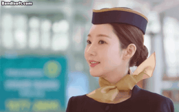 Tìm đâu được nữ tiếp viên hàng không đẹp cỡ này: Visual mướt mượt ngắm khó rời mắt, netizen rần rần thả tim không kịp