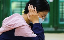 Sau cú sốc đề Toán, tiếng Anh khó, nhiều sĩ tử bất an lo trượt đại học