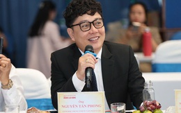 Người bán hàng giả làm quảng cáo giỏi hơn người bán hàng thật Người bán hàng giả làm quảng cáo giỏi hơn người bán hàng thật