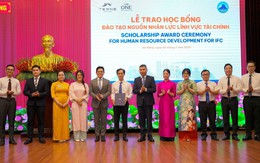 Đà Nẵng cử cán bộ đi đào tạo tại Trung tâm tài chính quốc tế Singapore