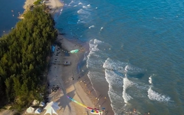 Bãi biển trong xanh, đẹp hoang sơ ở TPHCM được truyền thông quốc tế khen hết lời