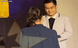 Vbiz chẳng ai như nữ diễn viên này: 17 năm trước bị chê xấu nhất Việt Nam, giờ nhìn lại thấy sang chảnh trước cả thời đại Vbiz chẳng ai như nữ diễn viên này: 17 năm trước bị chê xấu nhất Việt Nam, giờ nhìn lại thấy sang chảnh trước cả thời đại