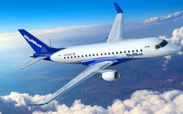 B-52 "đột ngột xuất hiện", máy bay chở khách Mỹ bẻ lái thoát hiểm ngoạn mục