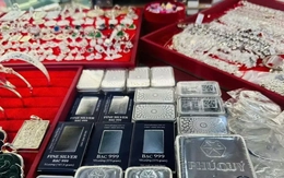 Giá bạc, vàng đều tăng kỷ lục, thúc đẩy sự quan tâm chưa từng có