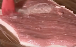 Chi 250 triệu đồng mua thịt bò, người đàn ông phát hiện thịt giả liền báo cảnh sát, người bán phản hồi: “Tôi cũng là nạn nhân”