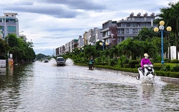 VIDEO: Bão số 3 Wipha tan, đường phố ở khu dân cư "VIP" tại Thanh Hóa đường vẫn thành sông