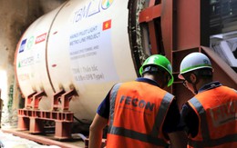 Tại sao khối ngoại mua ròng nhóm cổ phiếu hưởng lợi từ đầu tư công, bất động sản?