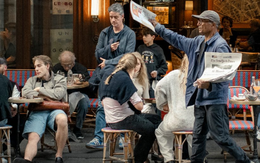 Người bán báo cuối cùng