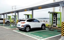 Xe điện được lòng người dân tại nền kinh tế lớn thứ 4 châu Á nhờ hạ tầng trạm sạc siêu đỉnh: 90% người sở hữu tuyên bố sẽ mua thêm chiếc nữa Xe điện được lòng người dân tại nền kinh tế lớn thứ 4 châu Á nhờ hạ tầng trạm sạc siêu đỉnh: 90% người sở hữu tuyên bố sẽ mua thêm chiếc nữa