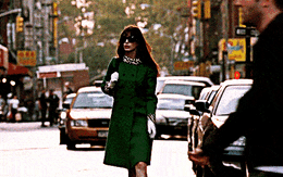 Siêu phẩm thời trang 19 năm vẫn hot điên đảo: Loạt outfit khiến cả thế giới sửng sốt, 2 nữ chính đã đẹp còn diễn đỉnh không tả nổi