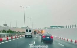 Hình ảnh xe qua nút giao ngầm trên cao tốc Cầu Giẽ - Ninh Bình vừa vận hành