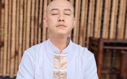 Ca sĩ Tuấn Hưng xuống tóc quy y