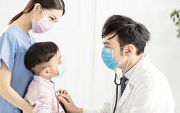 Bé trai 10 tuổi bất ngờ phát hiện mắc ung thư: Bác sĩ nói “thủ phạm là thói quen hàng ngày của bố”