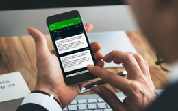 Nhận 2 tin nhắn đều cùng của ngân hàng Vietcombank, làm sao để biết tin nào là tin lừa đảo?