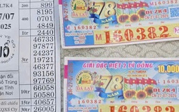 Một ngư dân trúng 4 tờ vé số giải độc đắc sau chuyến đi biển