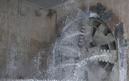 Robot đào hầm 'Thần tốc' tuyến metro Nhổn - Ga Hà Nội đã đến ga Văn Miếu