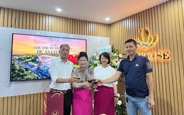 Chủ đầu tư Bắc Thăng Long - Thành Đồng bàn giao sổ đỏ cho cư dân City Rise