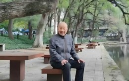 PGS đại học kinh tế 100 tuổi vẫn chơi chứng khoán, duy trì gặp gỡ các nhà đầu tư suốt 30 năm chưa bỏ sót một ngày: Chưa từng biết lỗ!