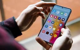 Tải app xem phim miễn phí, người đàn ông tá hỏa khi điện thoại sụt pin, không thể tắt nguồn, tài khoản “bốc hơi” 108 triệu đồng