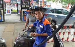 Giá xăng RON 95 tăng lên gần 20.000 đồng/lít