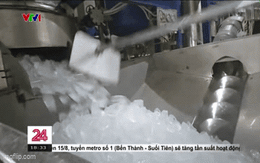 Sự thật gây sốc đằng sau những chuyến xe chở đá lạnh vào quán giải khát: Quy trình sản xuất lạnh gáy!