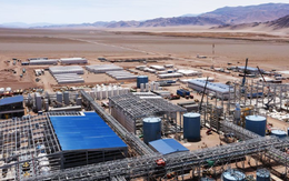 Giá lithium giảm sâu bất chấp nhu cầu tăng cao Giá lithium giảm sâu bất chấp nhu cầu tăng cao
