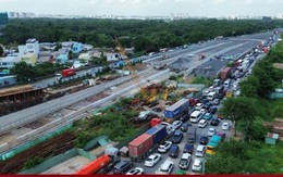 Ùn tắc nhiều giờ từ nút giao An Phú lên cao tốc TP.HCM - Dầu Giây