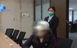 Doanh nhân sốc nặng khi gửi 290 tỷ vào ngân hàng suốt 20 năm, đến lúc rút lại bị từ chối: "Tiền của tôi, giờ lại phải đi xin?"