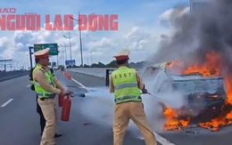 Ô tô cháy dữ dội trên đường cao tốc TP HCM - Trung Lương, tài xế dập lửa bất thành