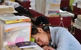Nữ sinh quên ghi tên, ngủ gật trong phòng thi đại học vẫn đạt điểm cao nhất tỉnh, đỗ trường top đầu: Ai cũng sửng sốt khi biết nguyên do