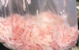 Diễn biến nóng vụ bún đổi màu đỏ bất thường tại Đà Nẵng