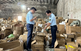 Ập vào kiểm tra kho hàng "ẩn danh" ở Quảng Ninh, phát hiện ra một sự thật