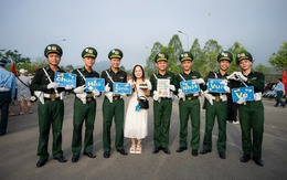 Những khoảnh khắc đẹp nhất trong buổi hợp luyện diễu binh sáng 9/7: Một cô gái được các chiến sĩ mừng sinh nhật theo cách đặc biệt! Những khoảnh khắc đẹp nhất trong buổi hợp luyện diễu binh sáng 9/7: Một cô gái được các chiến sĩ mừng sinh nhật theo cách đặc biệt!
