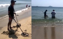 Khách Tây òa khóc khi được người dân giúp tìm lại nhẫn kim cương đánh rơi ở biển Đà Nẵng