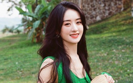 Nói nữ diễn viên này xuất thân kém, EQ thấp, nhưng nhìn bức ảnh mới được chụp trộm, phải khen cô dạy con khác hẳn!