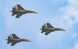 Màn trình diễn của đội hình máy bay chiến đấu tham gia nhiệm vụ A80