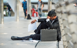 Hơn 50% trong gần 400 ngành kinh tế sa thải lao động: Chuyện gì đang diễn ra với nền kinh tế số 1 thế giới?