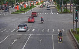 Loạt xe máy không đội mũ bảo hiểm, vượt đèn đỏ có biển số sau nhanh chóng nộp phạt nguội theo Nghị định 168