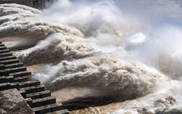 Dùng công nghệ cao xây siêu đập gần 4.400 tỷ đồng ở nơi từng xảy ra động đất 8,6 độ richter, 'khủng' gấp 3 lần đập Tam Hiệp: Trung Quốc đang chịu rủi ro lớn đến thế nào?