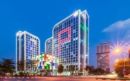 FPT dự kiến điều chỉnh kế hoạch tăng trưởng doanh thu cả năm là 15%, xuất hiện dấu hiệu phục hồi trong tháng 7